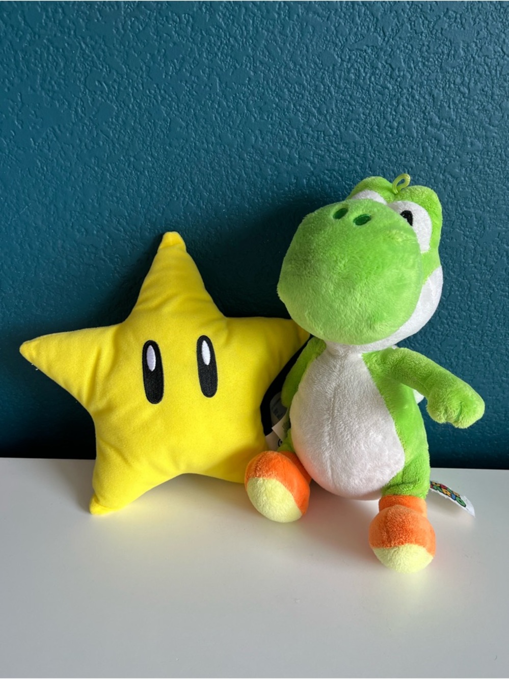 Super Mario Nintendo World 12” Power Star and Yoshi Plush
